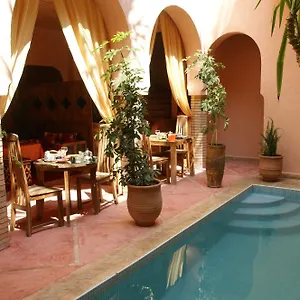 riad-azenzer.marrakeshhotelsmorocco.com/