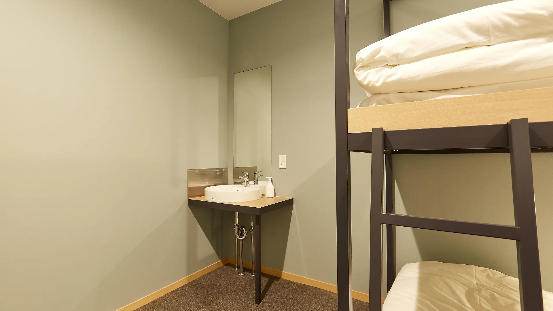 R Star Hostel كيوتو 0*,  اليابان